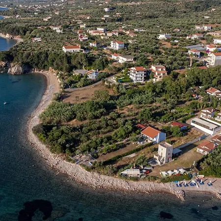 5 Meters From The * Chrani