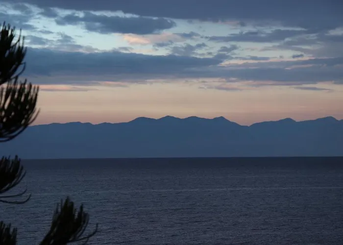 5 Meters From The Holiday home Chrani