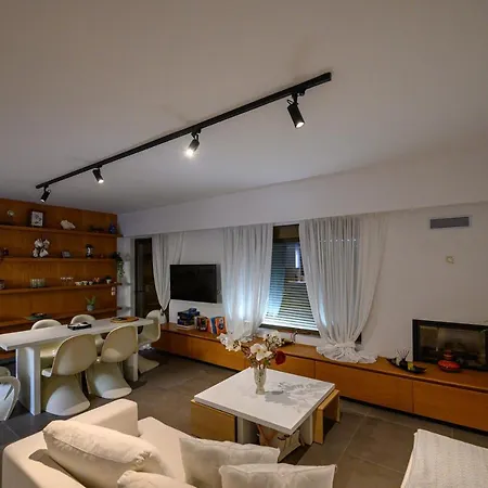 Holiday home 5 Meters From The *