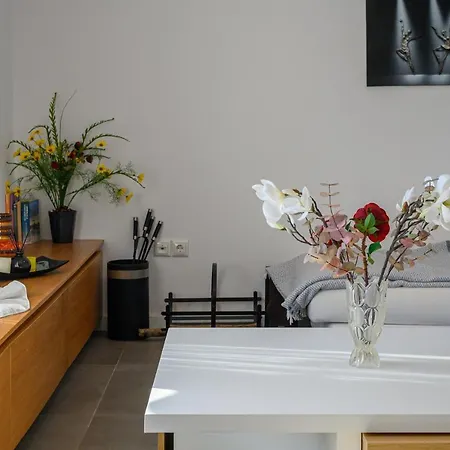 בית נופש 5 Meters From The *