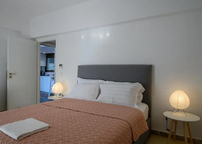 5 Meters From The חראני