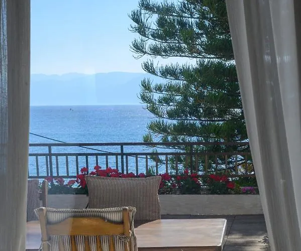 5 Meters From The בית נופש