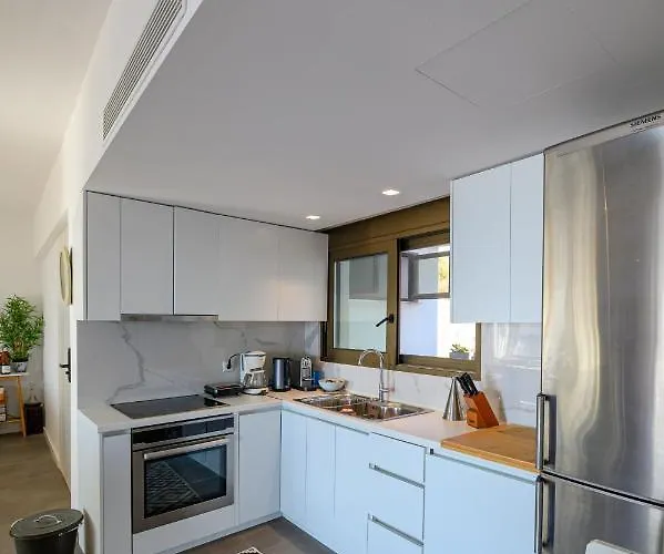 5 Meters From The חראני