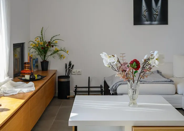 בית נופש 5 Meters From The *